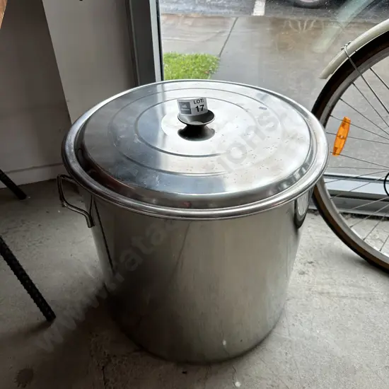 Extra large stock pot