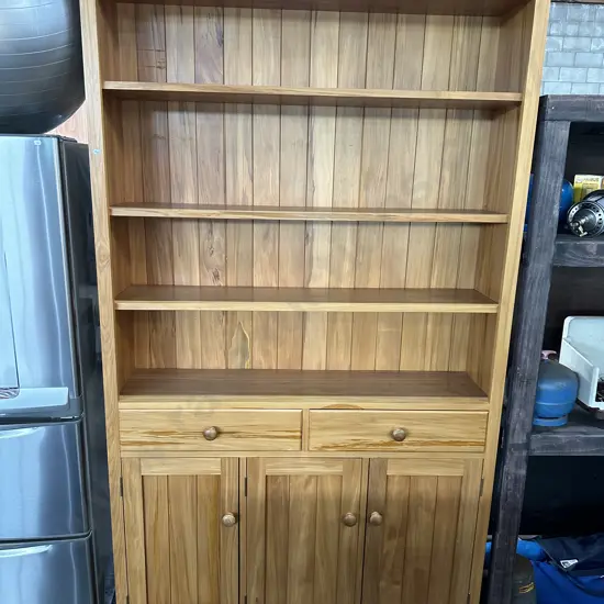 Rimu hutch dresser