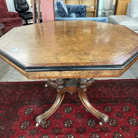Burr Walnut Antique table c1850