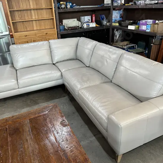 Corner leather lounge suite