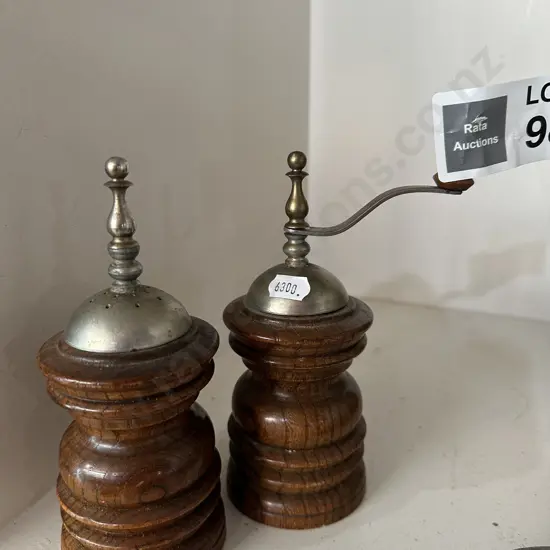 Pr mid century STYSON Japanese grinders