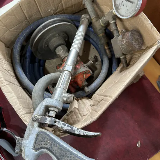 Spray gun, pump, hose and gauge