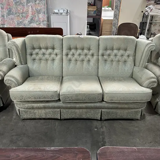 5pc lounge suite, great bones but needs a clean