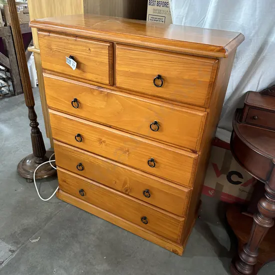 Pine chest drawers