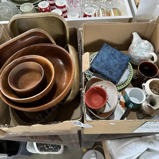 2 box woodenware , Temuka etc