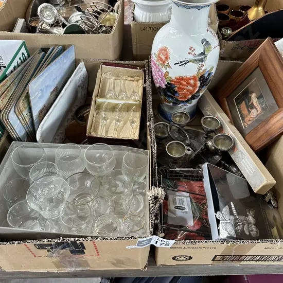 2 boxes collectables