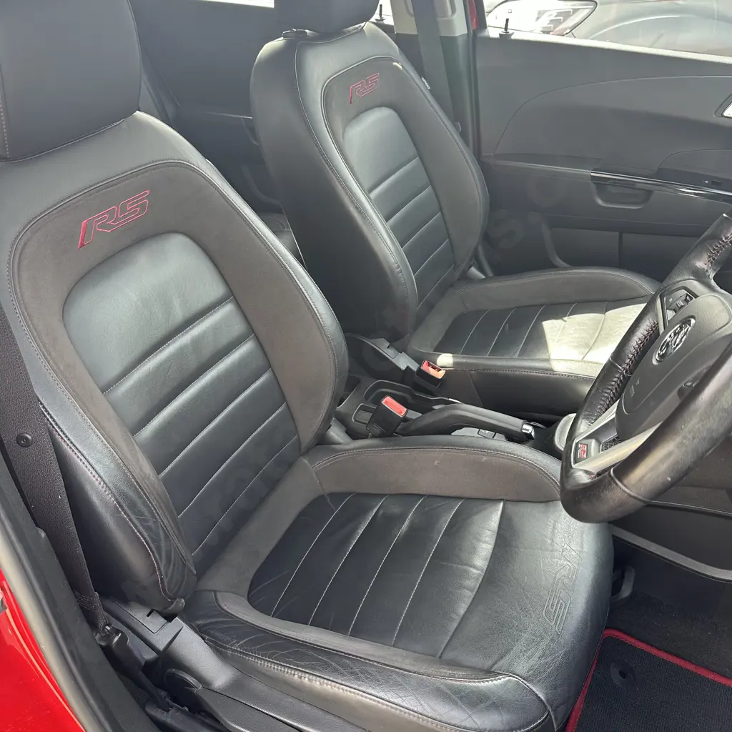 2015 Holden Barina RS on mint Pirelli tyres 78000kms Image 1++