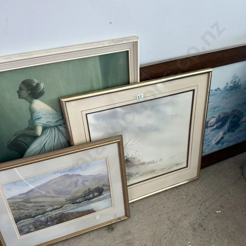 2 water colours and 2 prints Image 1++