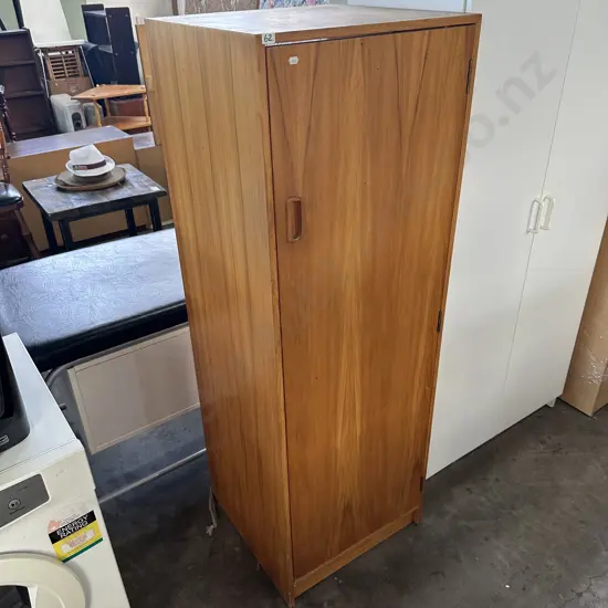 Manrobe - no backing board