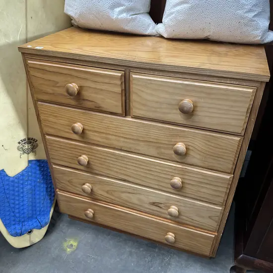 chest drawers solid Pine