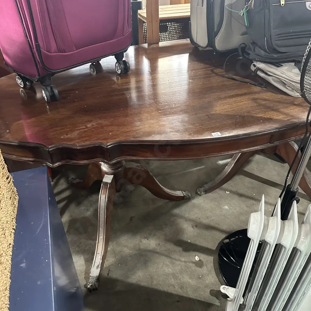 twin pedestal table Image 1++