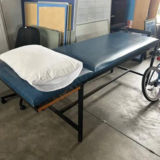 examination table plus pillow