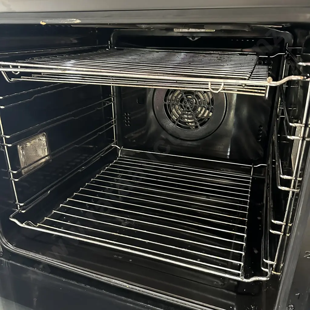 tidy Inalto wall oven Image 1++