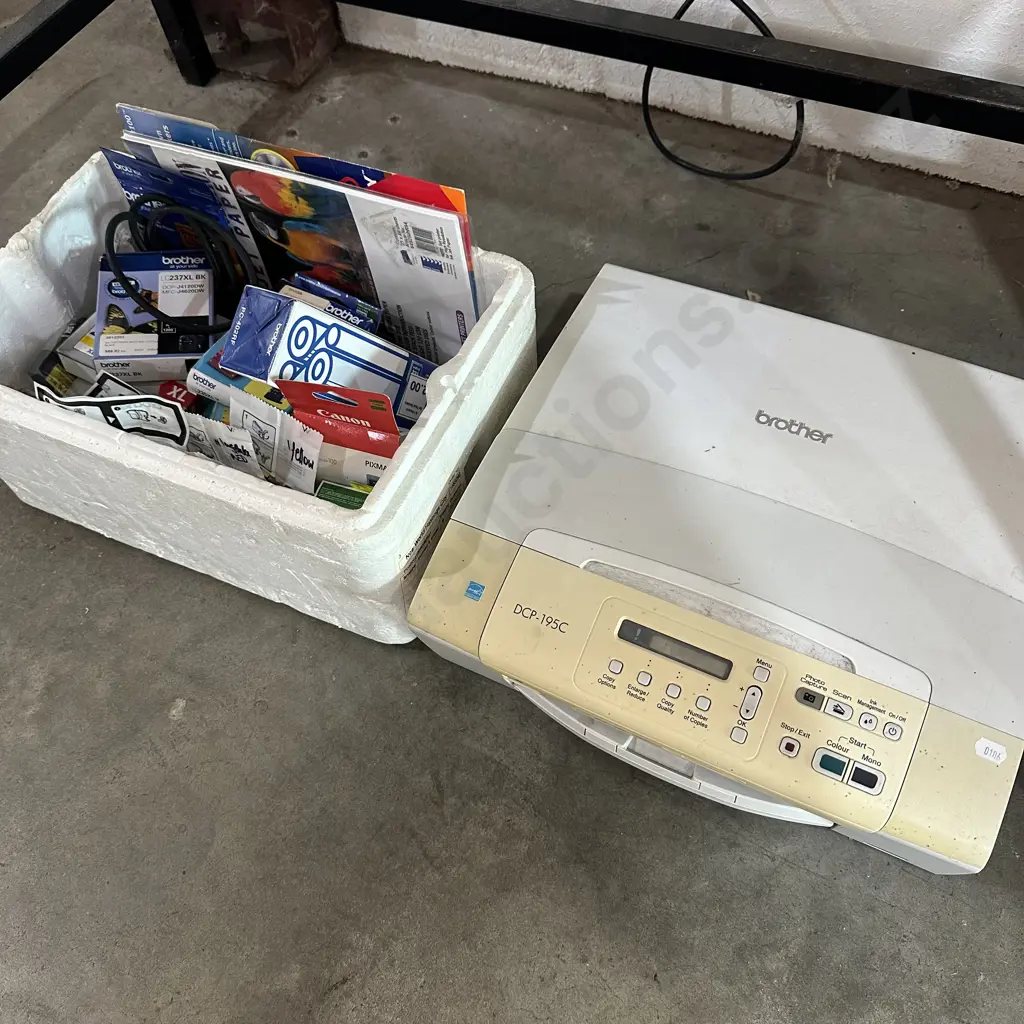 printer and lots of ink Image 1++