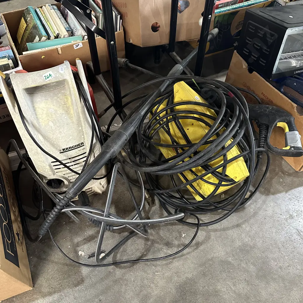 Two waterblasters sold as working, but with some faults. Image 1++