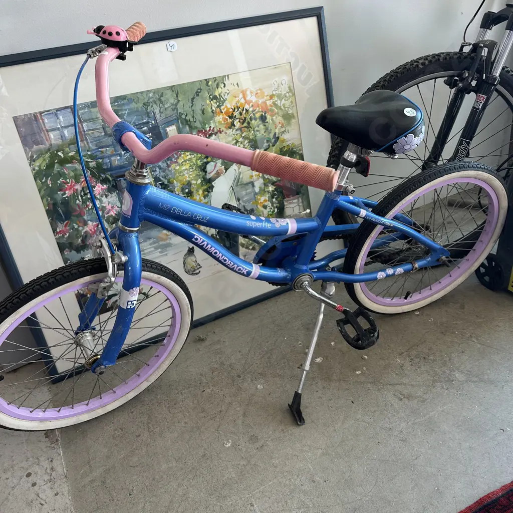 kiddies bike Image 1++