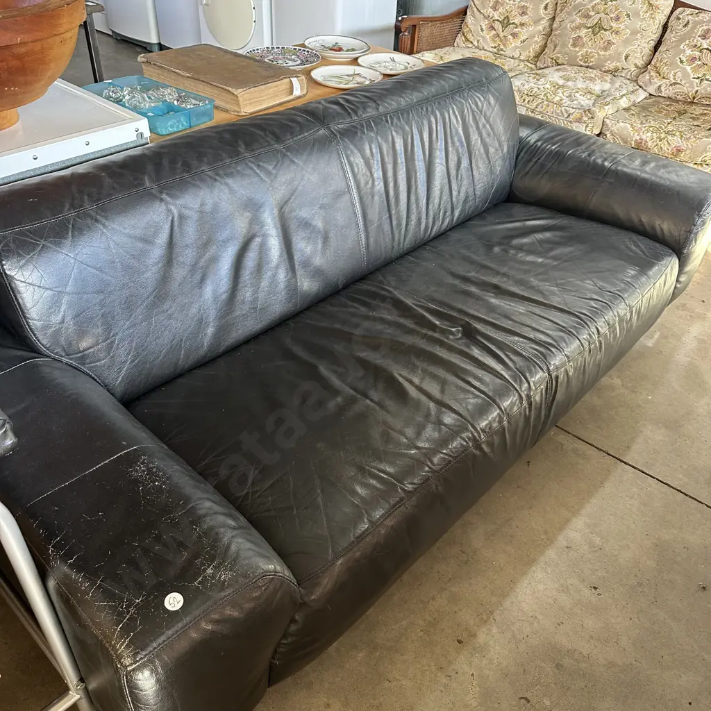 leather 3 seater sofa Image 1++