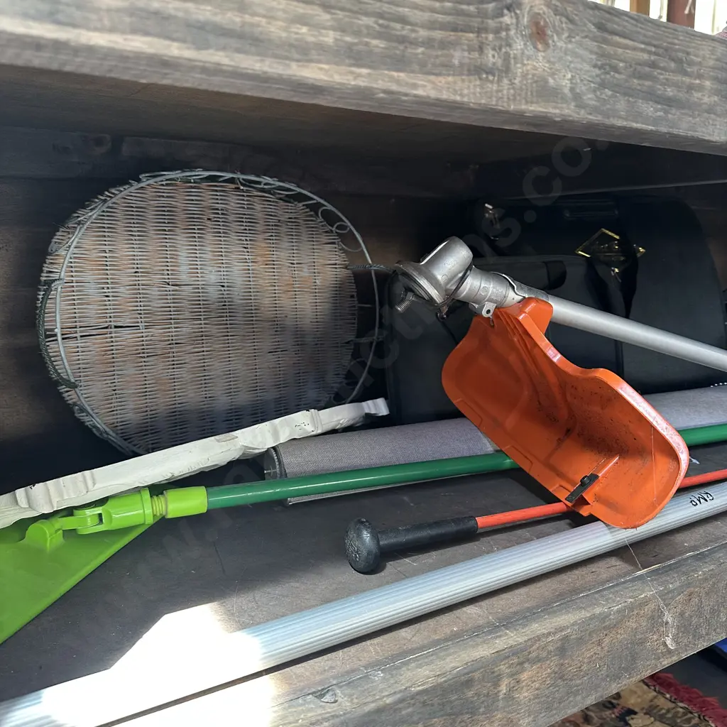 mops and trays etc plus new strimmer fitting Image 1++