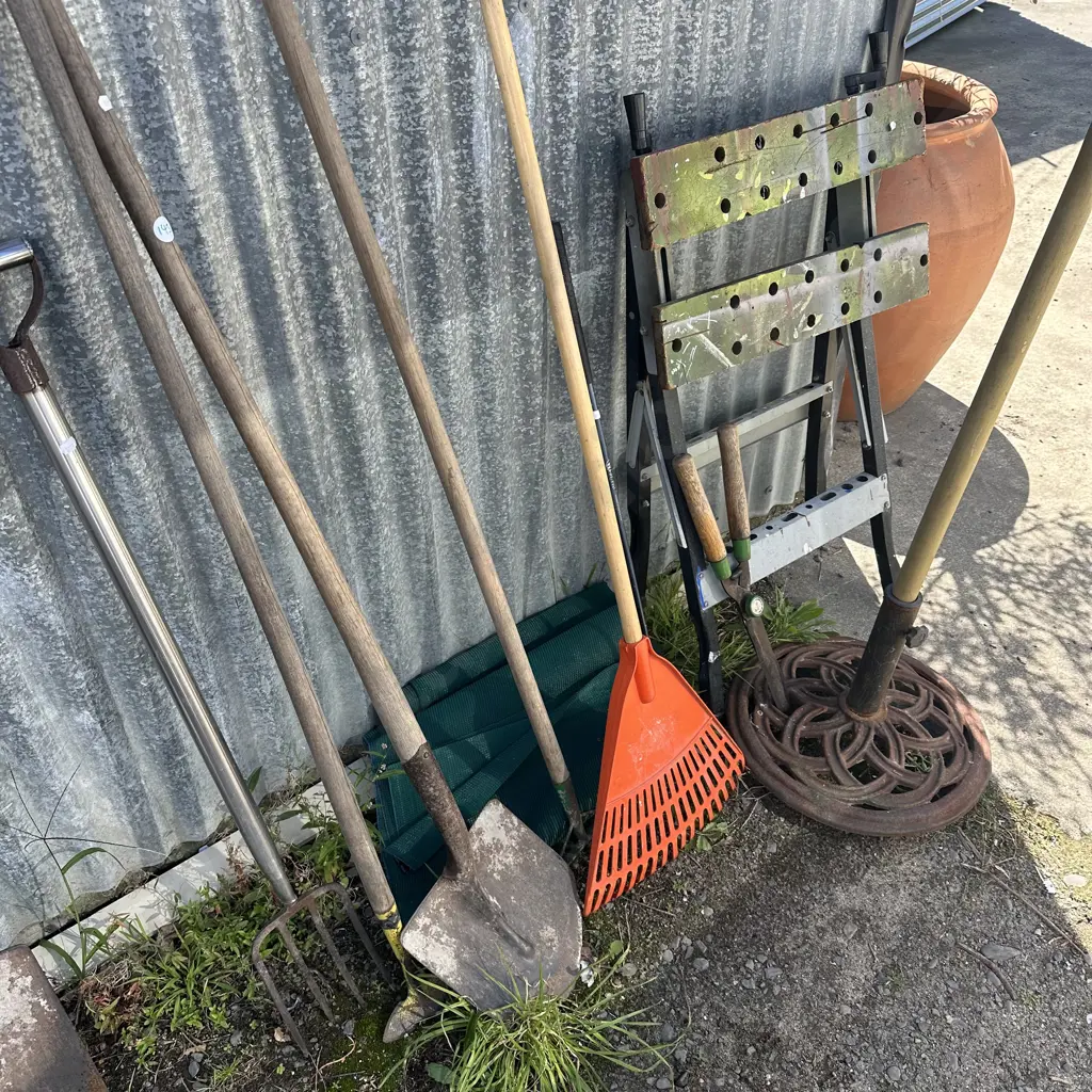 racks, netting, shovel, tools, work bench etc Image 1++