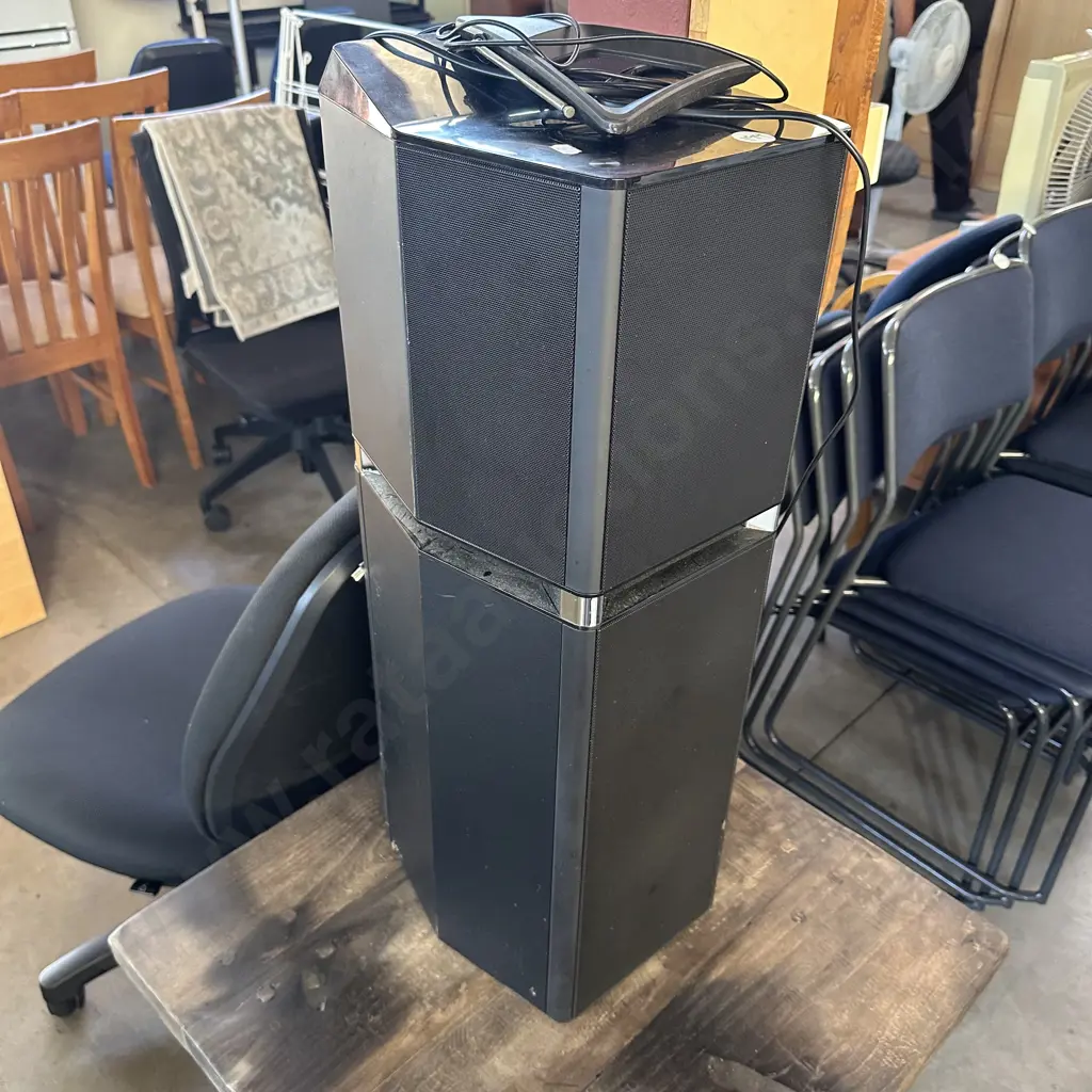 Panasonic wireless speaker system Image 1++