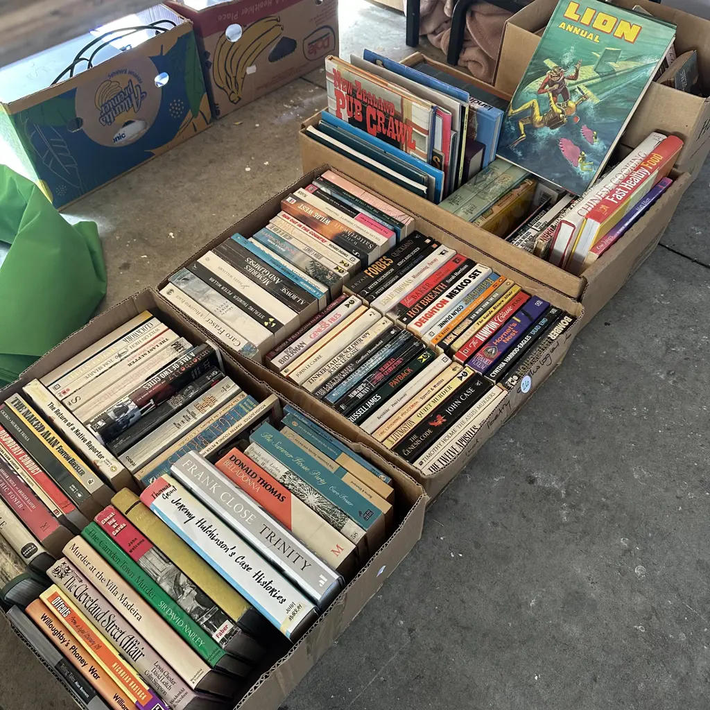 4 box books Image 1++