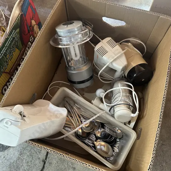 battery lantern, whizz wand etc