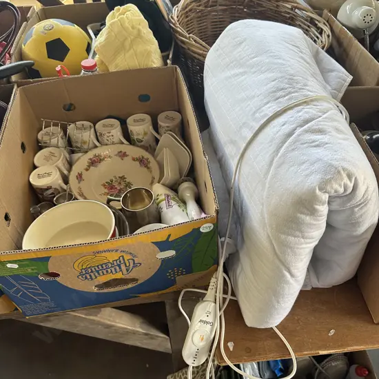 kitchenware and modern Queensize elec blanket