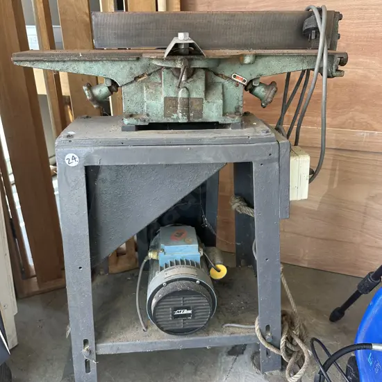 Tanner buzzer and caster