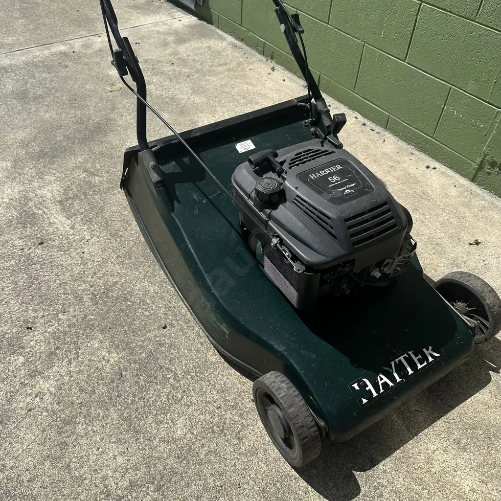 Hayter Harrier 56 commercial level self propelled mower Image 1++