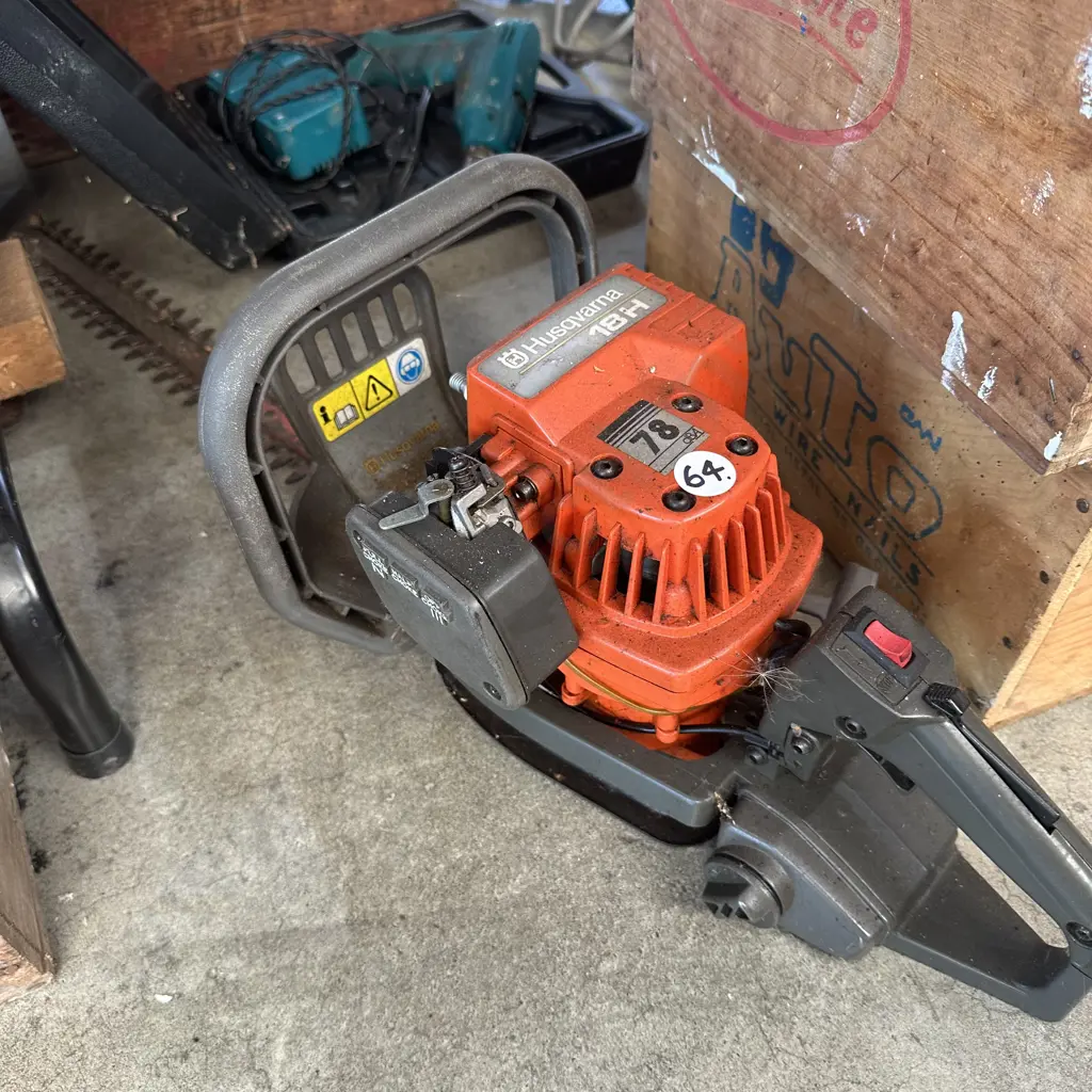 Husky hedge trimmer Image 1++