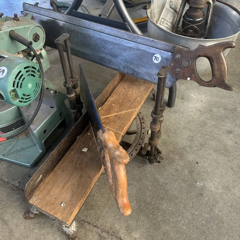vintage mitre box 2 saws Image 1++