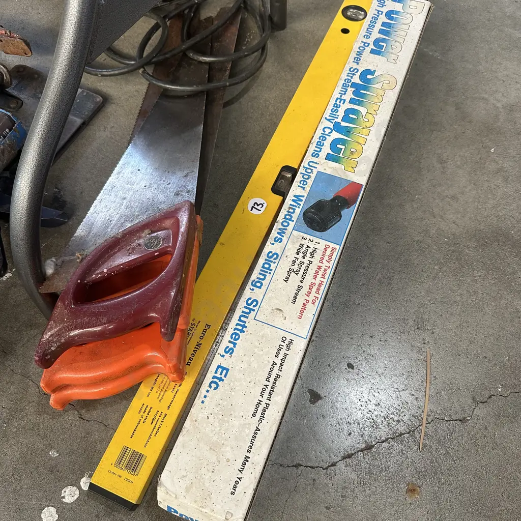 saws, level, power spray Image 1++