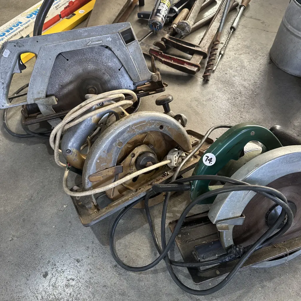 3 skilsaws Image 1++