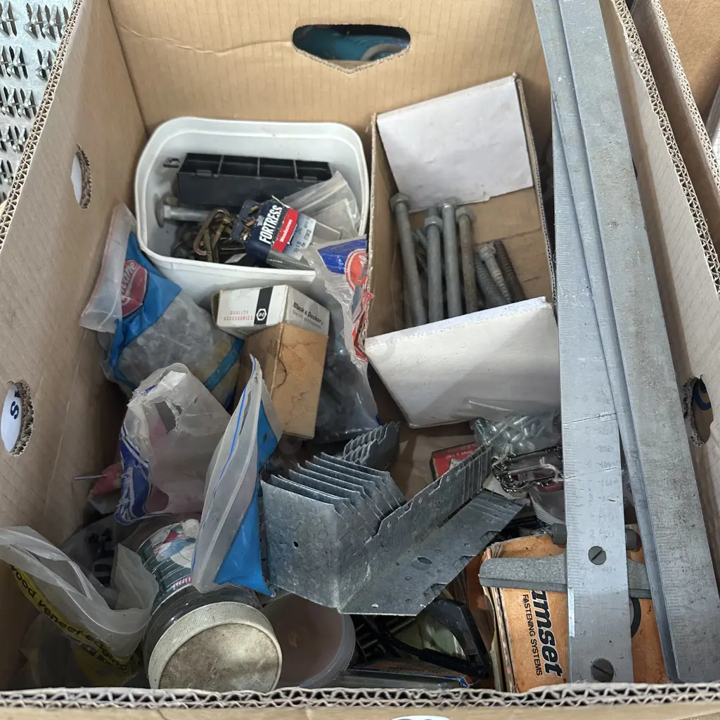 bolts and hardware etc Image 1++