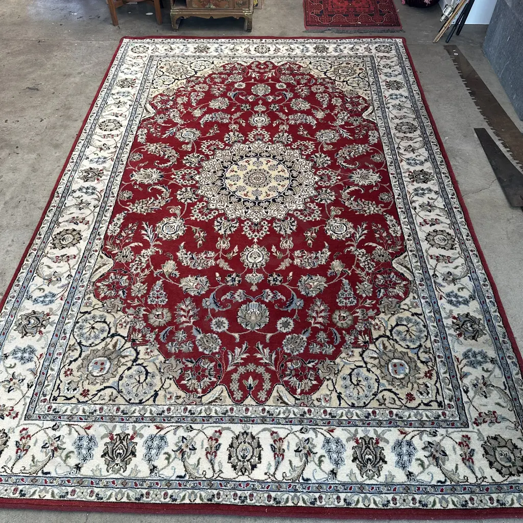 lovely thick rug 3 x 2m - excellent condition Image 1++