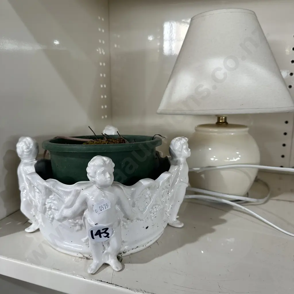 cherub planter and lamp Image 1++