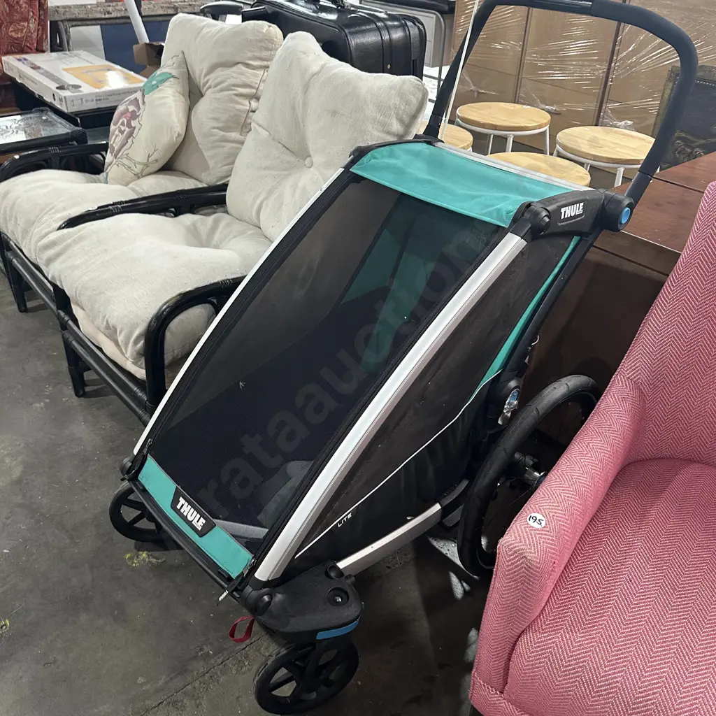 Thule pram/bike pod Image 1++