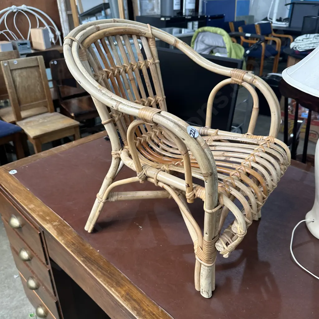 kiddy cane chair Image 1++