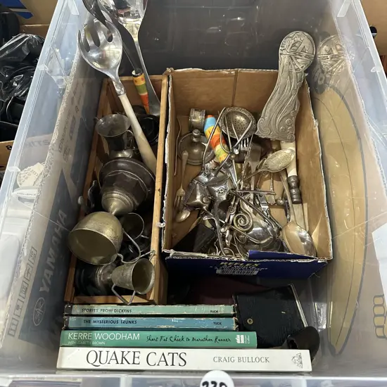 Box of assorted items