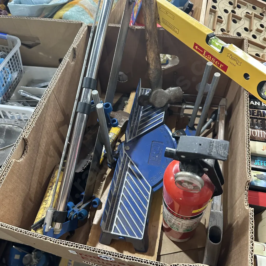 Box lot of tools, laser level and extinguisher etc. Image 1++