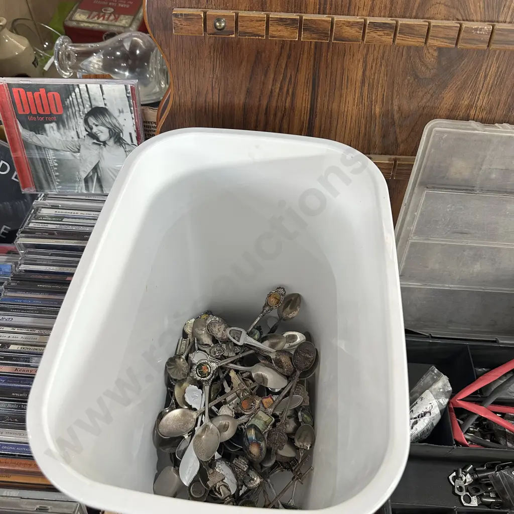 Spoon collection plus wall hangers. Image 1++