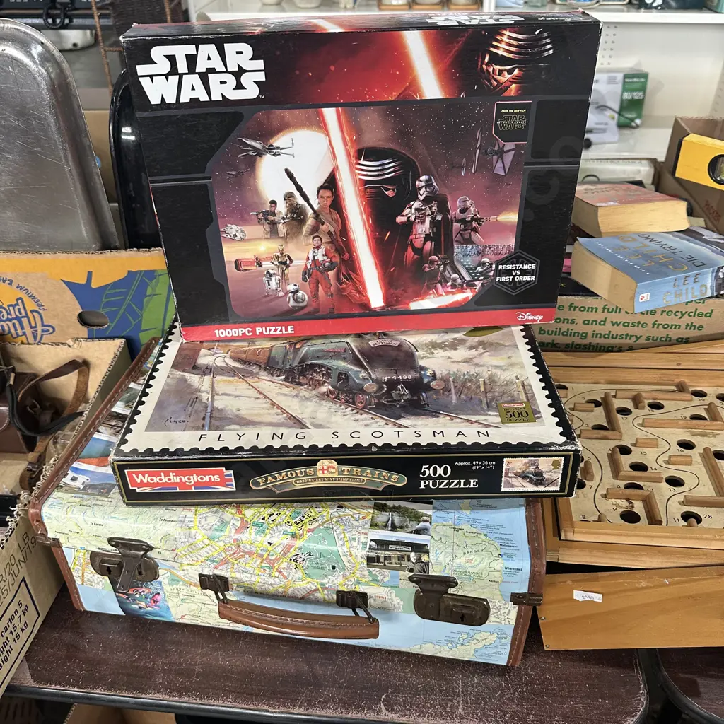 Vintage games, puzzle and toys. Image 1++