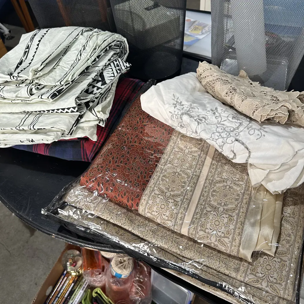 Box of selected photo frames, sheets, doylies etc. Image 1++