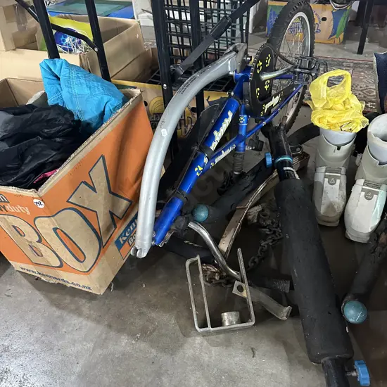 Bay lot of bike and trailer parts, snow boots etc.