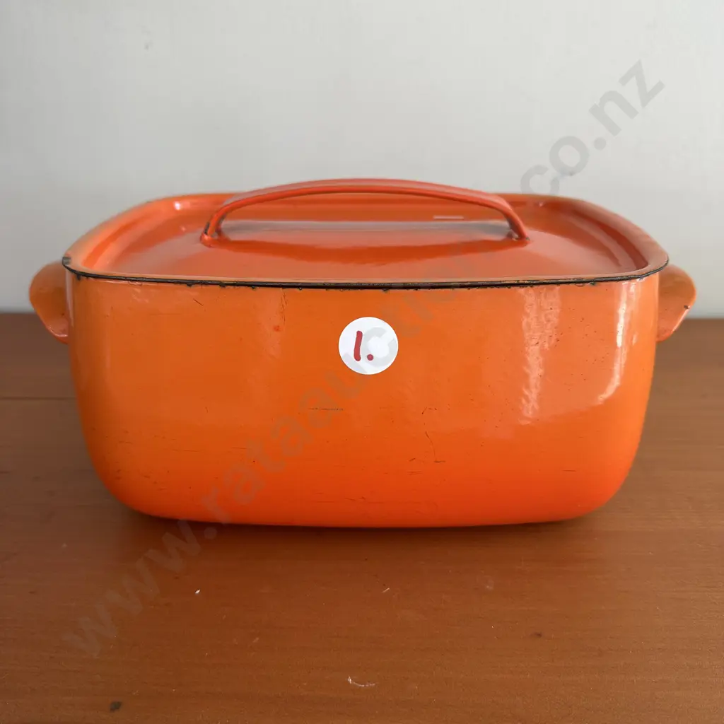 French 10.5 inch enameled dish Image 1++