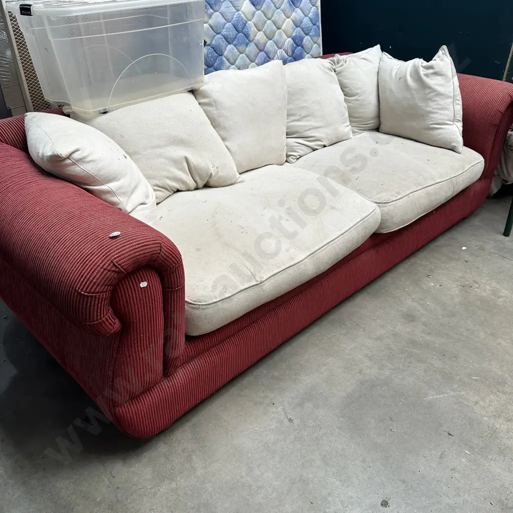 single bed, trundle, bin, iron board etc Image 1++