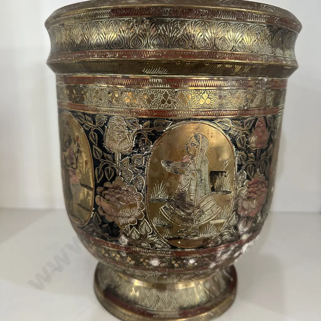 Indian brass planter Image 1++