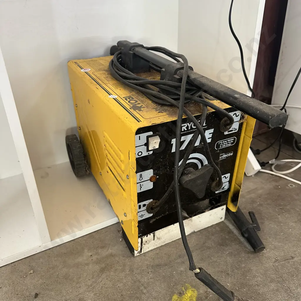 Ryobi welder Image 1++