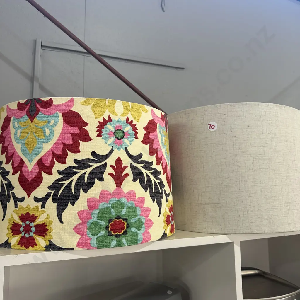 2 lamp shades Image 1++