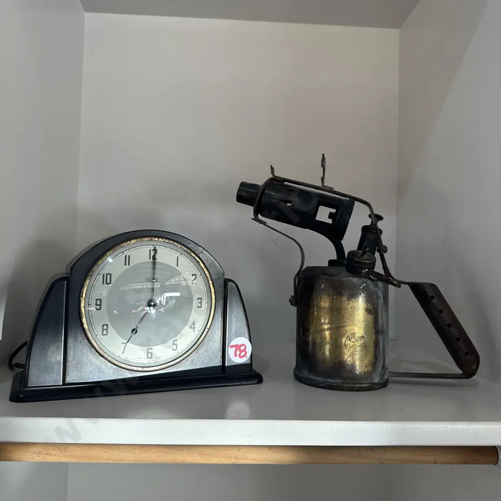 electric clock and primus Image 1++